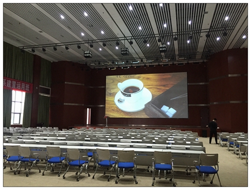 6ͨ�����屻�����wͶӰ�ں�